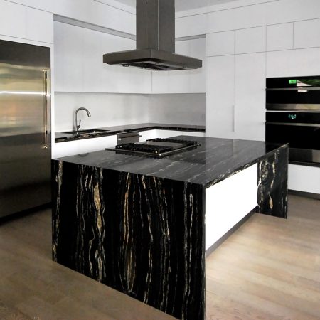 Newcastle Kitchens - Toronto - Kitchen Solutions 1 (2)