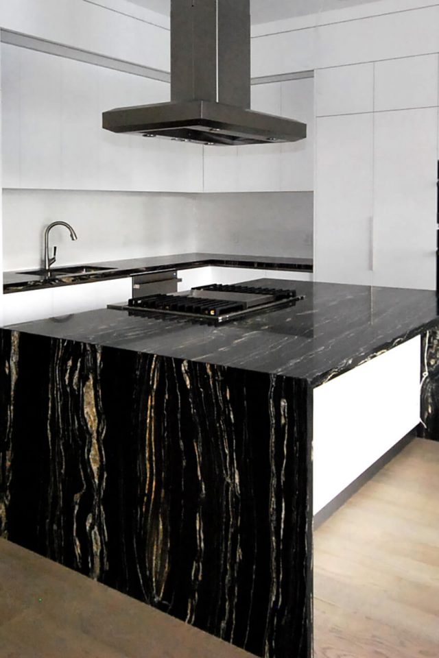 Newcastle Kitchens - Toronto - Kitchen Solutions 1 (2)